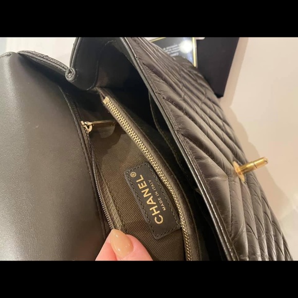 🌸 SOLD AUTHENTIC COCO TOP HANDLE🌸 - Picture 4 of 16